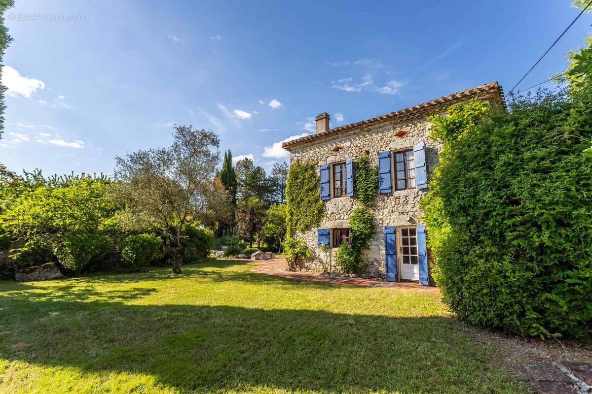 Maison à ROQUECOR