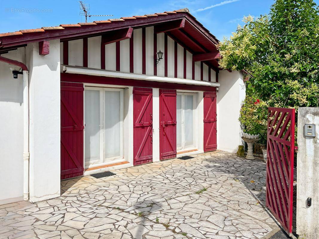 Maison à CIBOURE