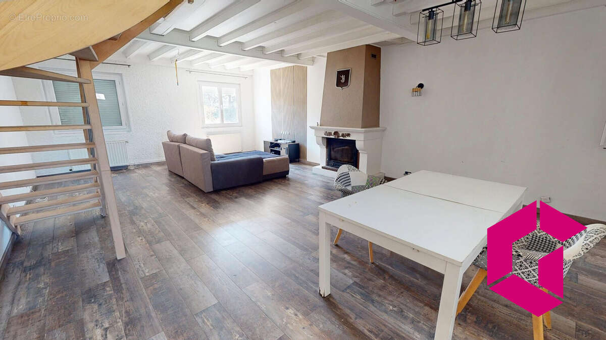 Maison à BAS-EN-BASSET