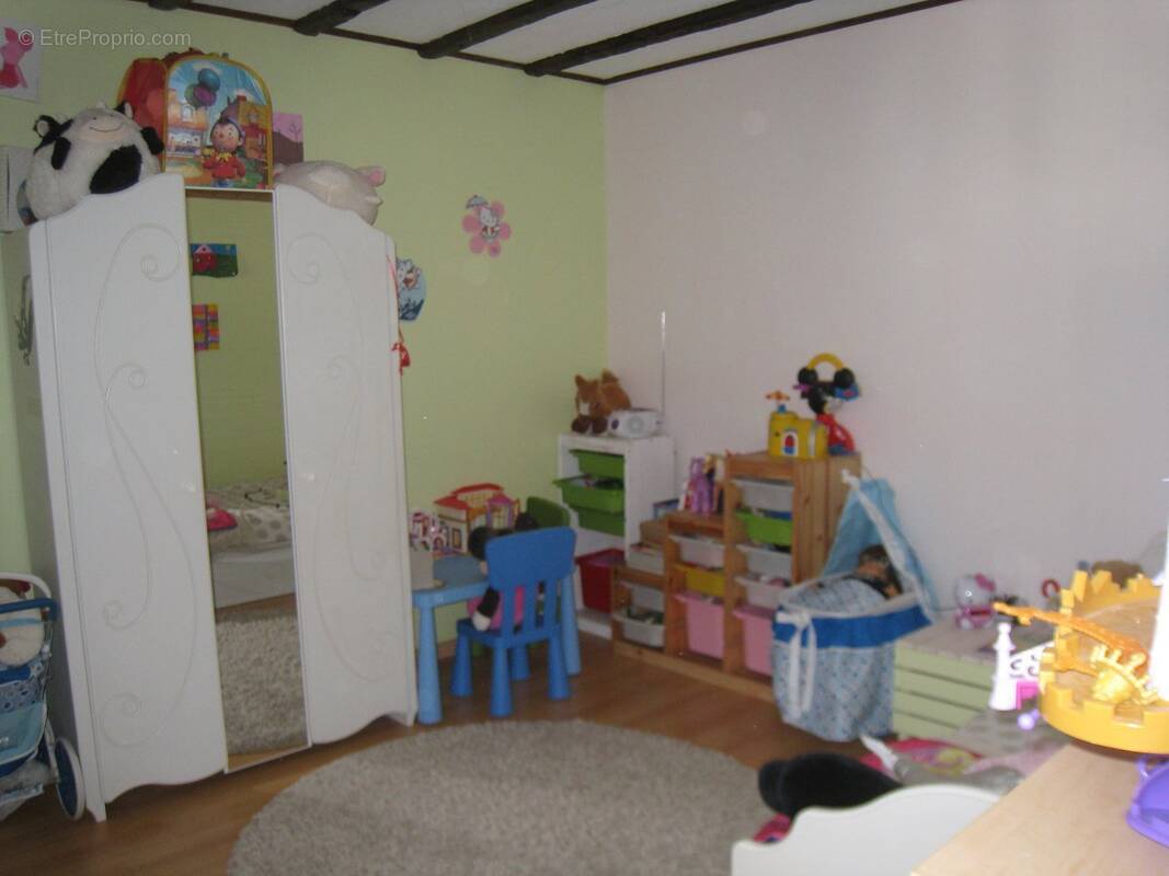 Maison à ISSOU