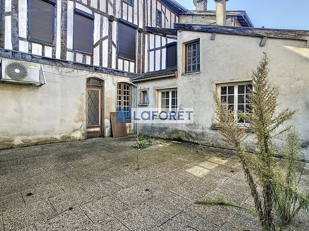 Appartement à WASSY
