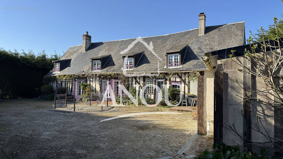 Maison à ARROU