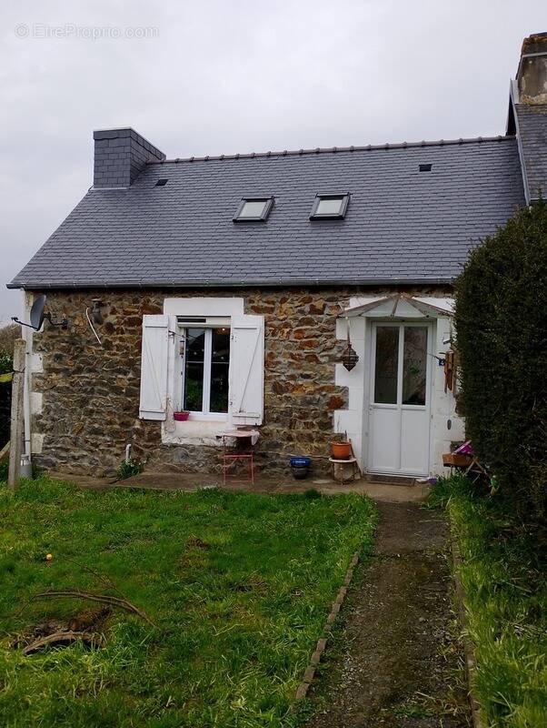 Maison à CALLAC