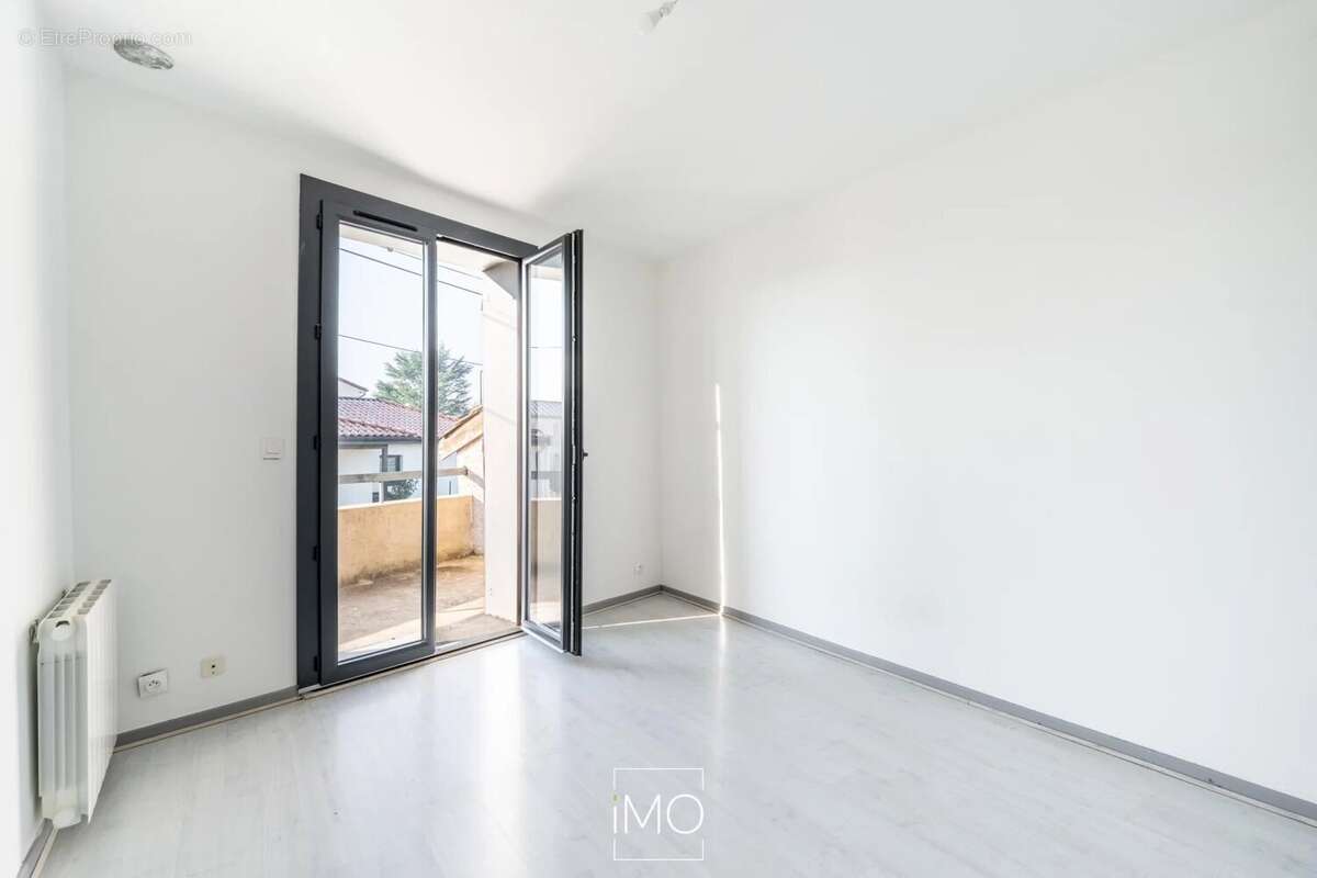 Appartement à LUCENAY