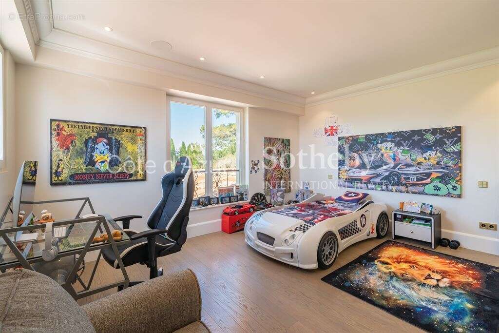 Maison à MOUGINS