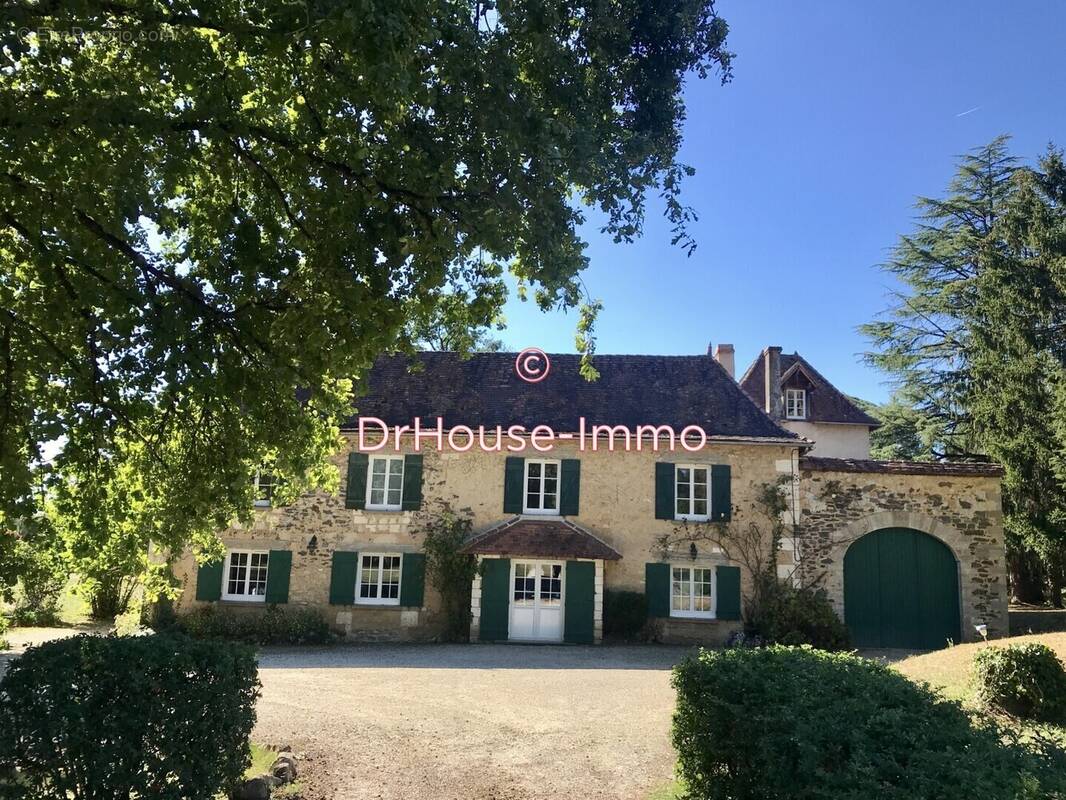 Maison à THIVIERS