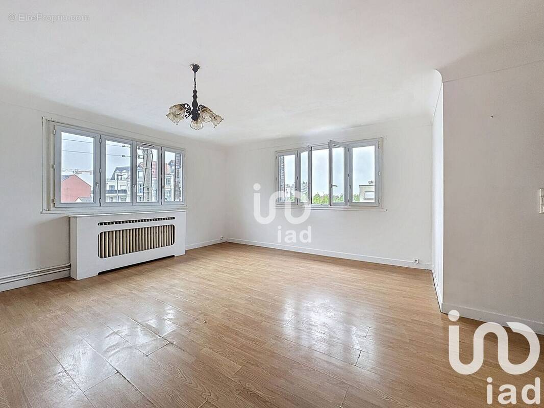 Photo 1 - Appartement à LE BLANC-MESNIL