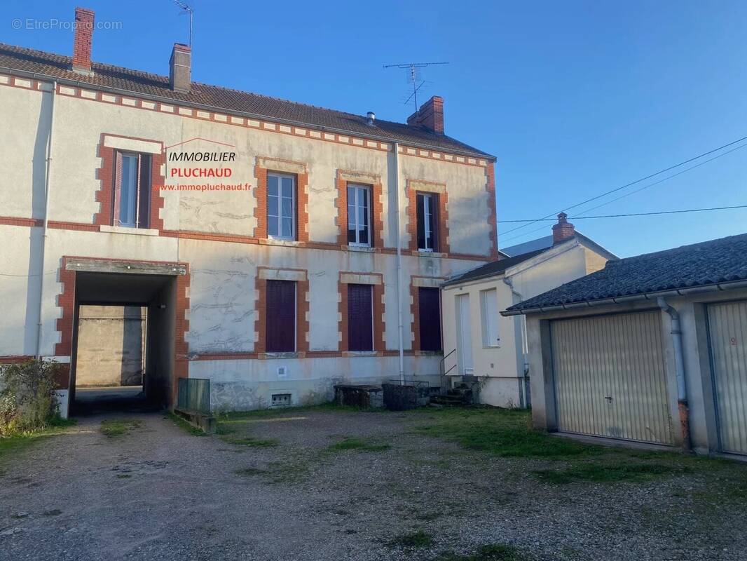 Maison à PARAY-LE-MONIAL