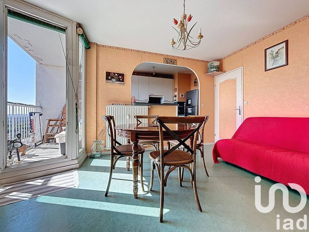 Photo 1 - Appartement à THIAIS