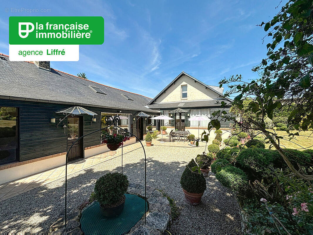 Maison à LIFFRE