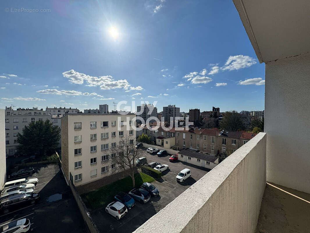 Appartement à FONTENAY-SOUS-BOIS