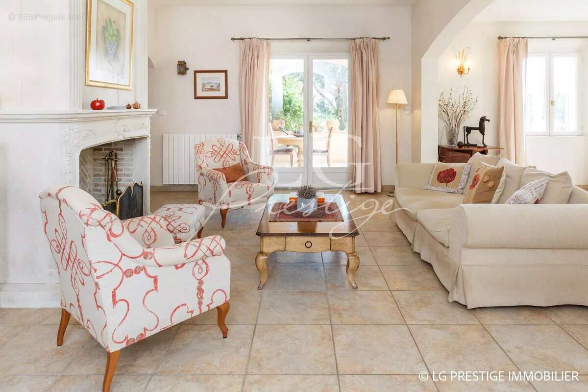 Maison à FAYENCE
