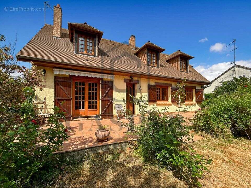 Maison à LA NEUVE-LYRE