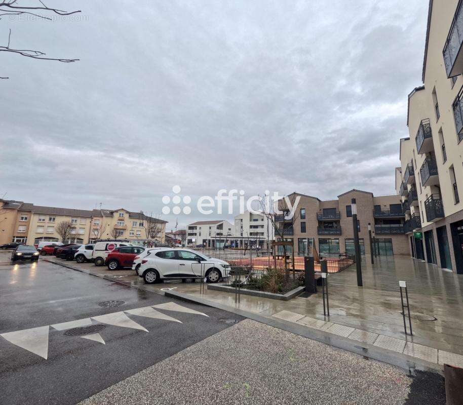 Appartement à SAINT-LAURENT-DE-MURE