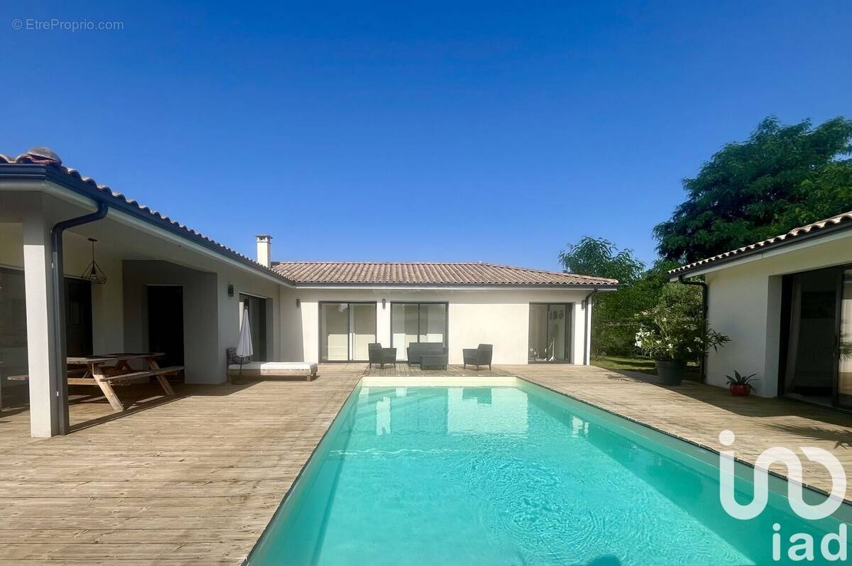 Photo 1 - Maison à SALLES