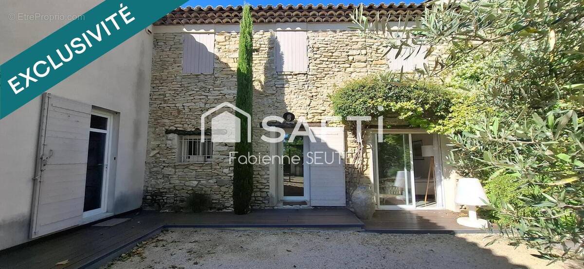 Photo 1 - Maison à SAUMANE-DE-VAUCLUSE