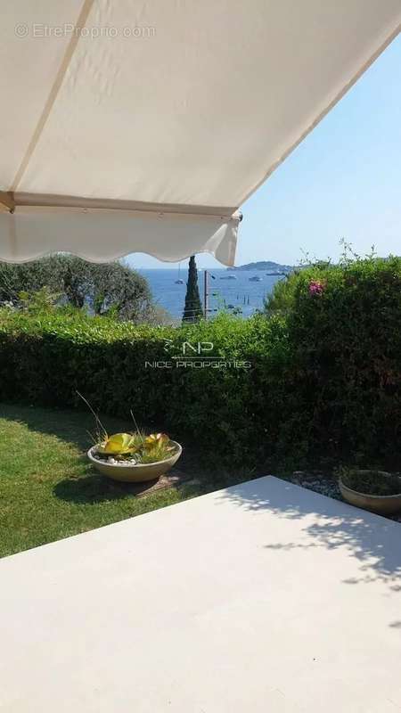 Appartement à EZE