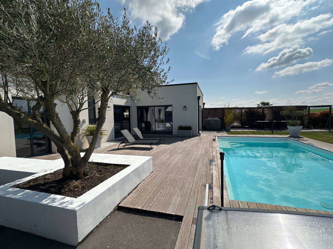 Maison à TAISSY