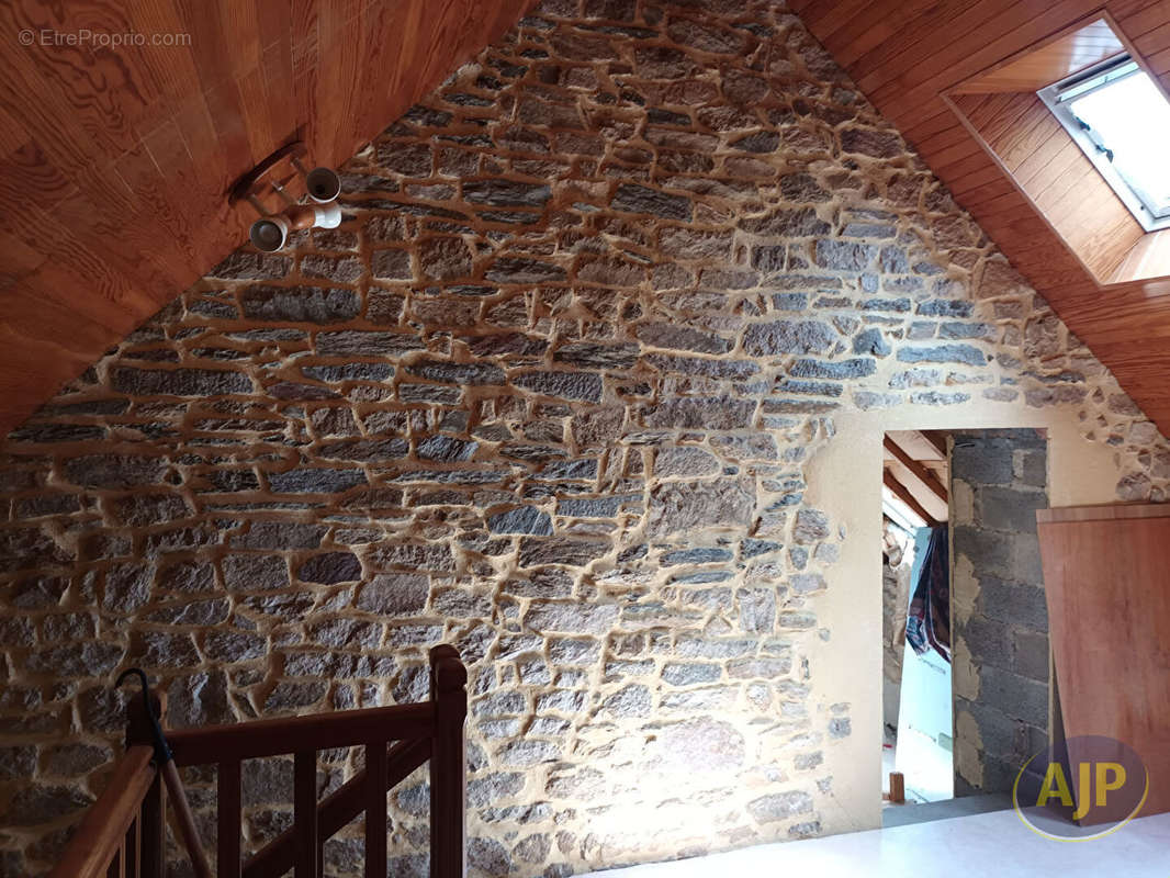 Maison à MOLAC
