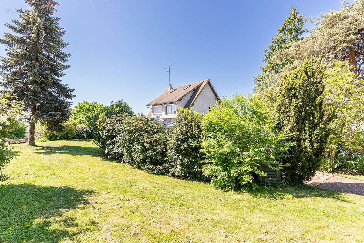 Maison à VILLEJUST