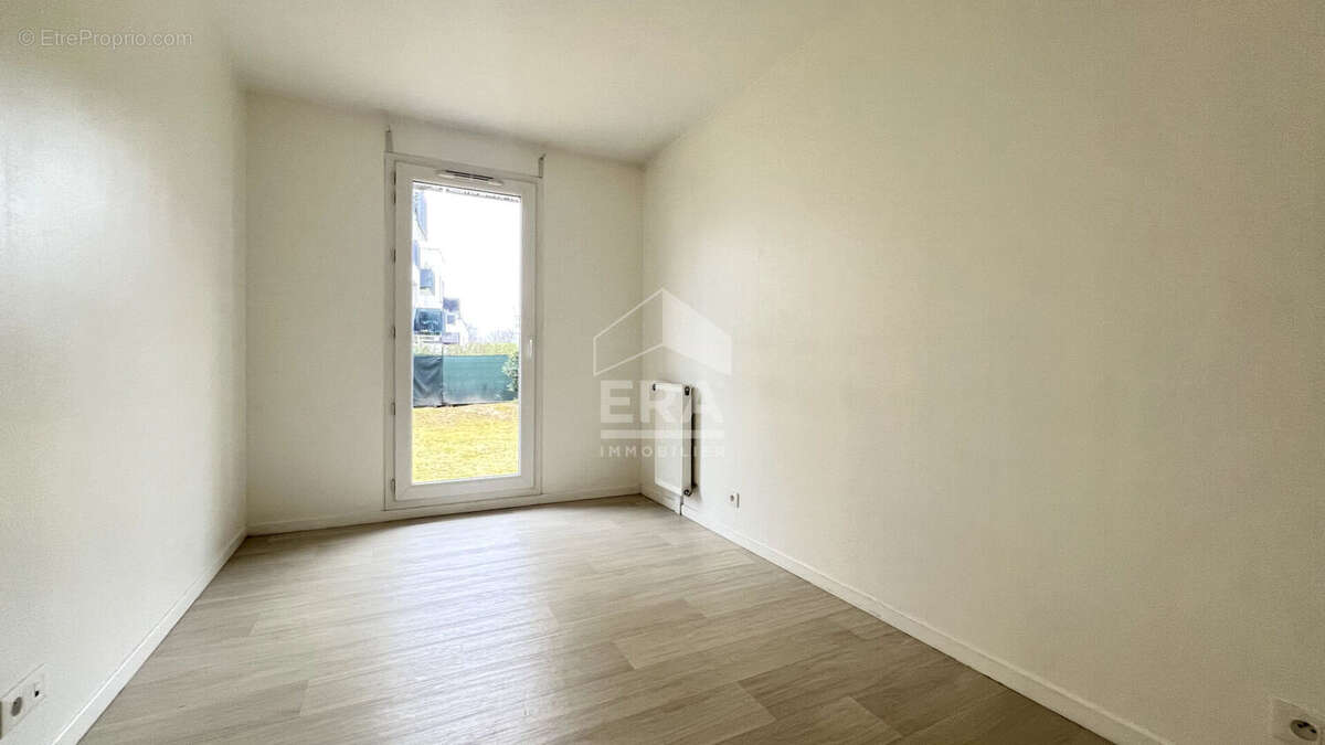 Appartement à FLEURY-MEROGIS