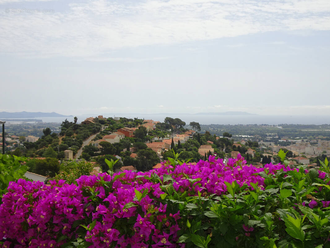 Appartement à HYERES