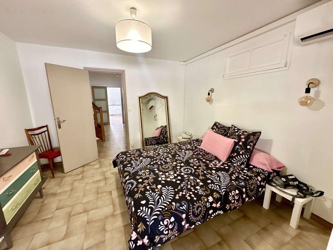 Appartement à MAUGUIO