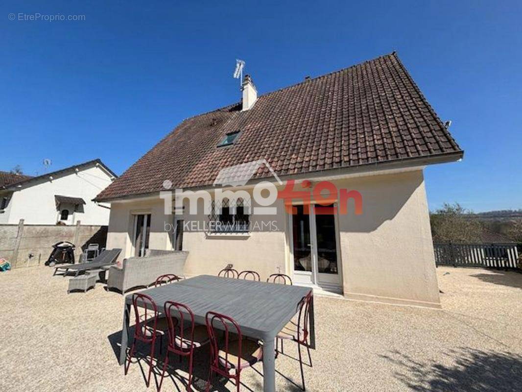 Maison à EU