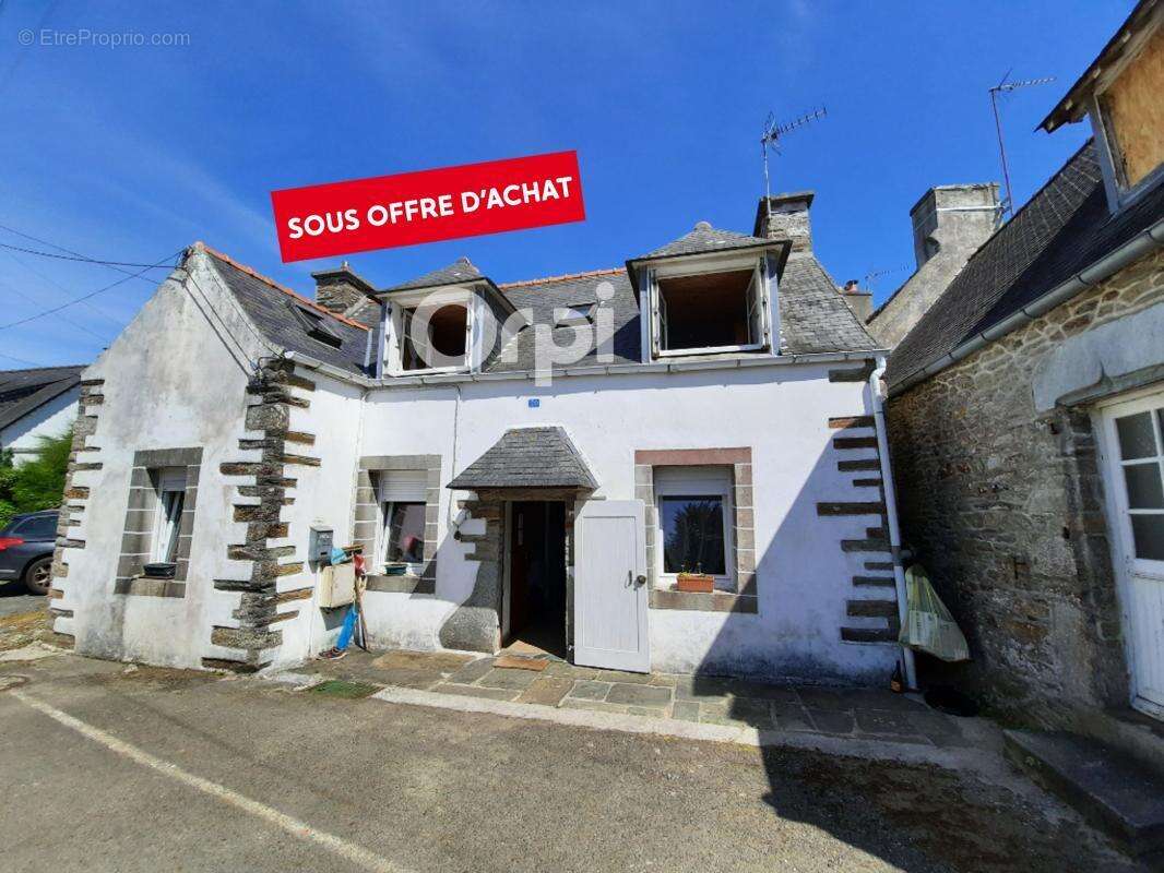 Maison à LOCQUIREC