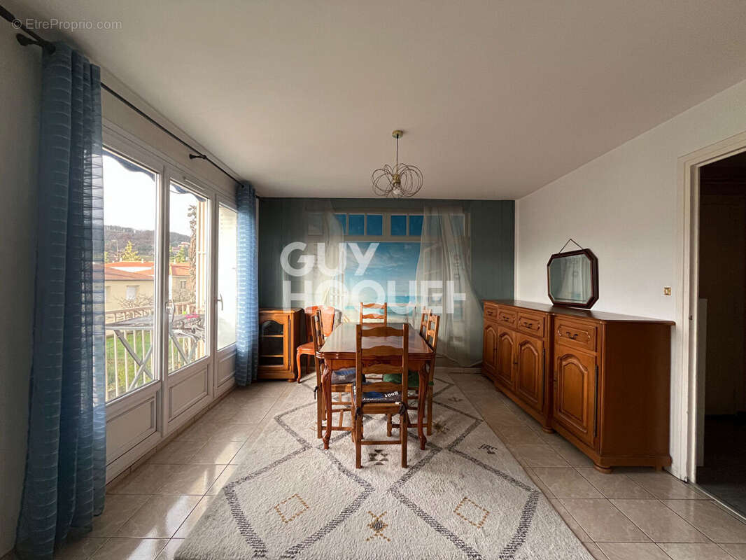 Appartement à GIVORS