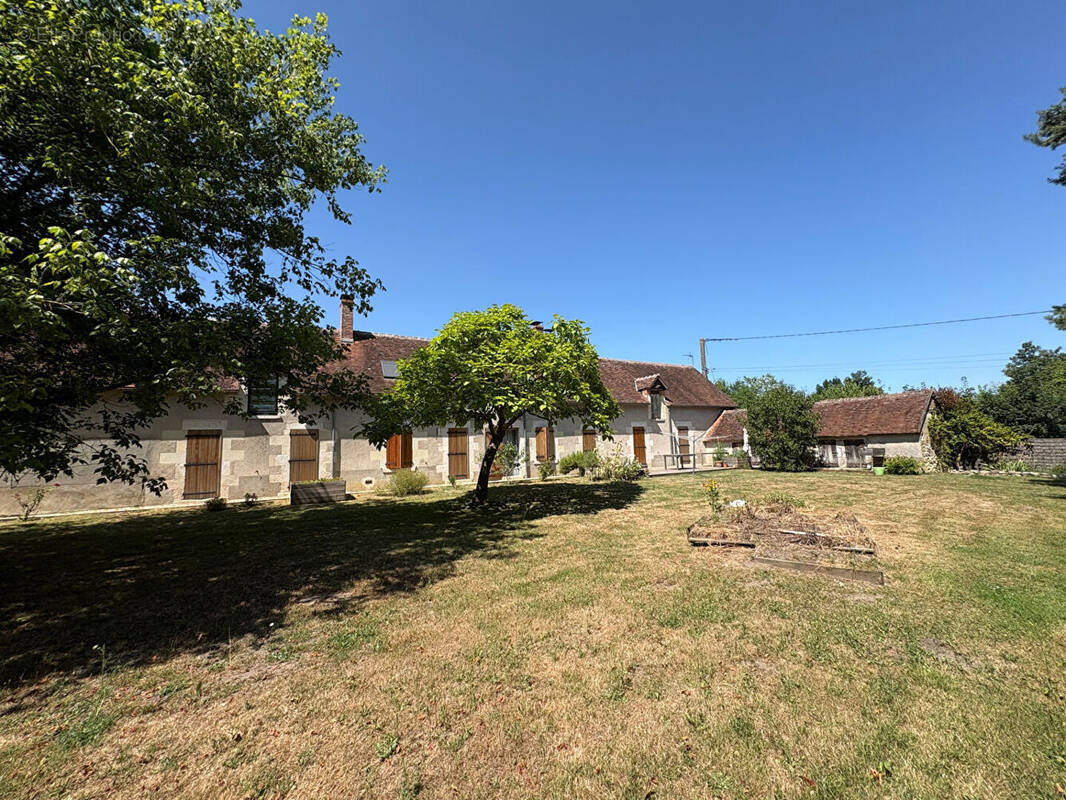 Maison à CONTRES