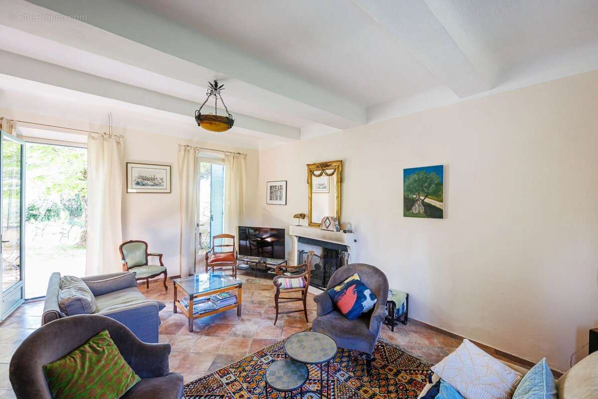 Maison à LE CASTELLET