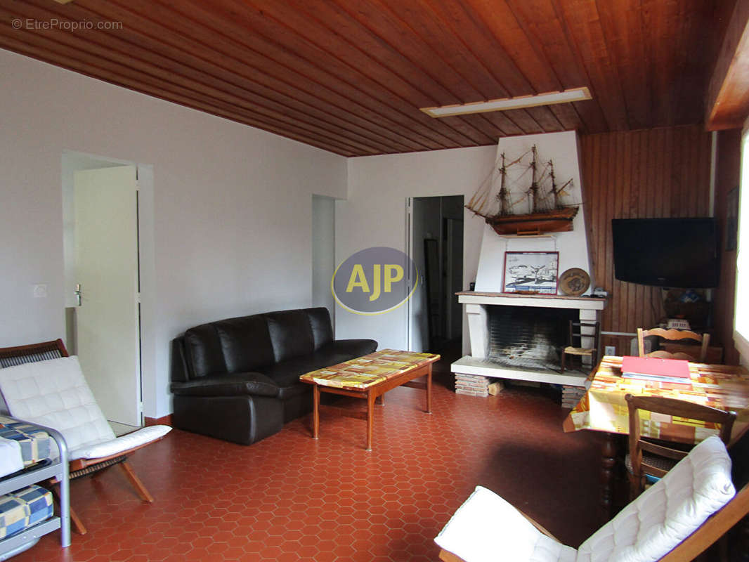 Maison à LACANAU