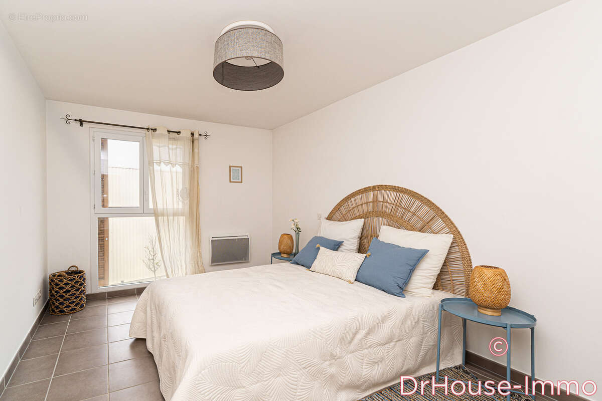 Appartement à VENELLES