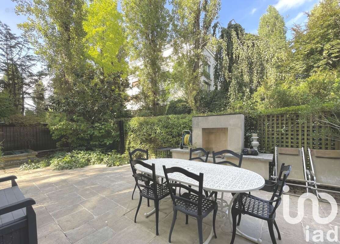 Photo 3 - Appartement à PARIS-16E
