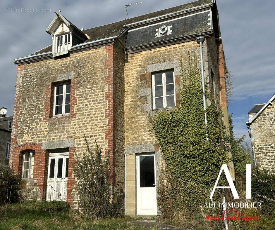 Maison à CONDE-SUR-NOIREAU