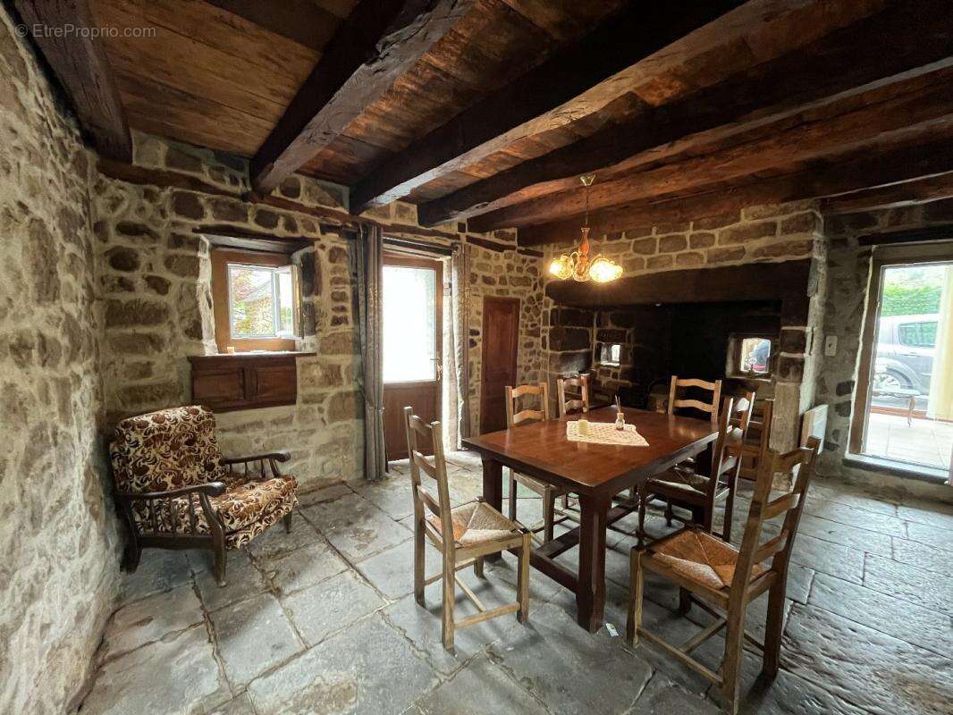 Maison à CUREMONTE