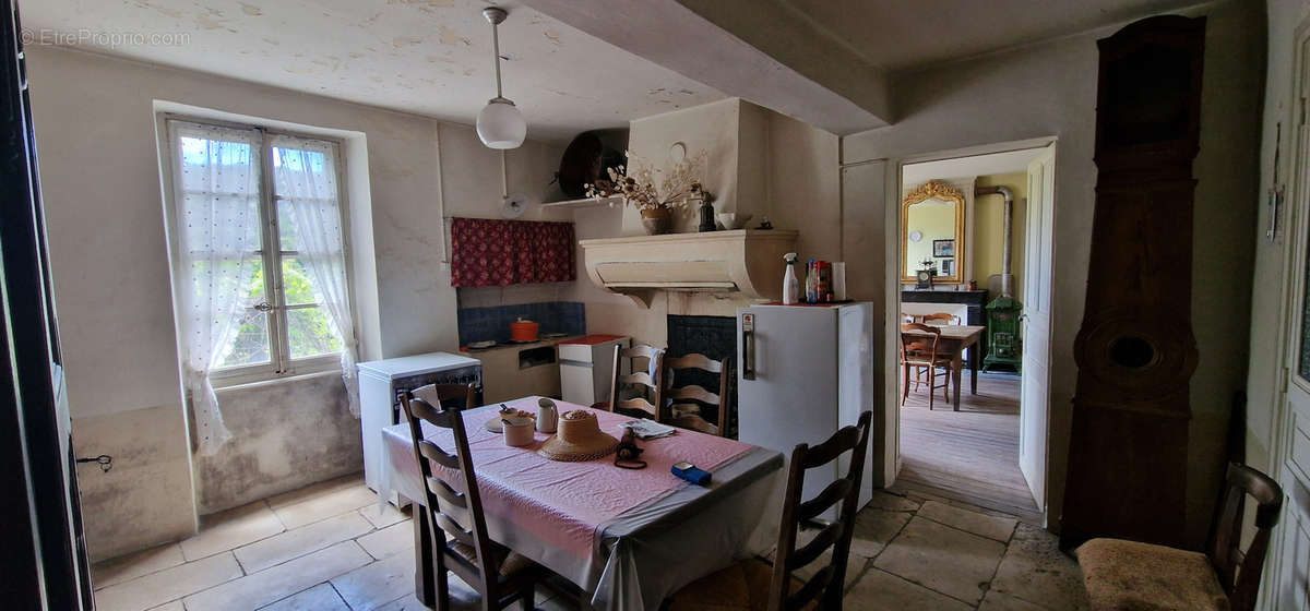 Maison à DIEULEFIT