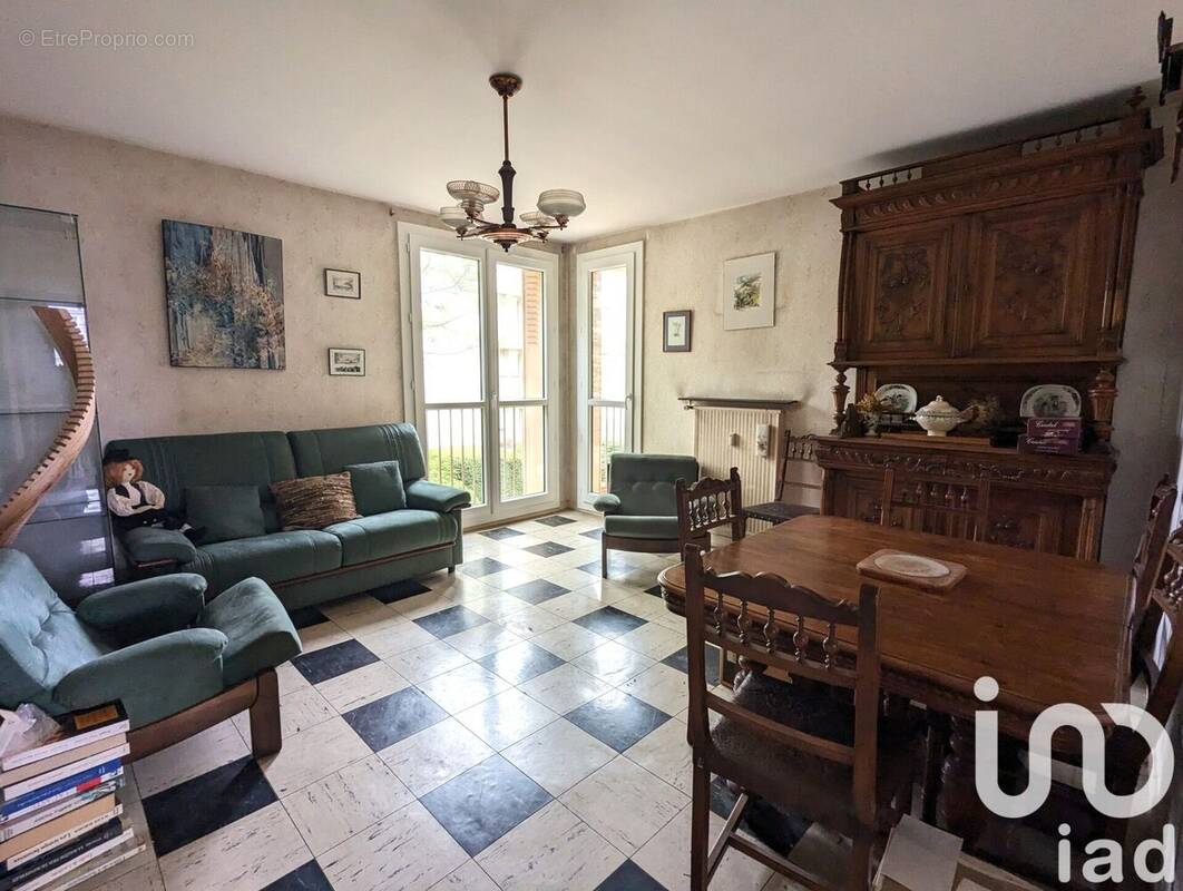 Photo 1 - Appartement à GUILHERAND-GRANGES