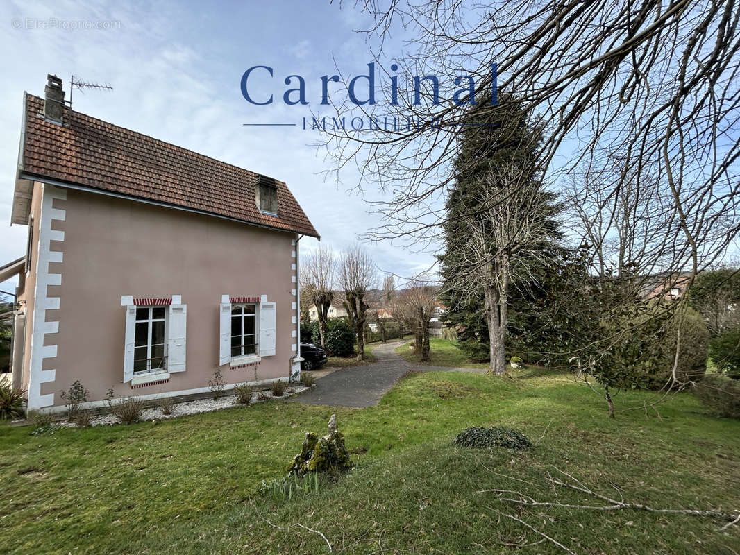 Maison à MARSAC-SUR-L&#039;ISLE