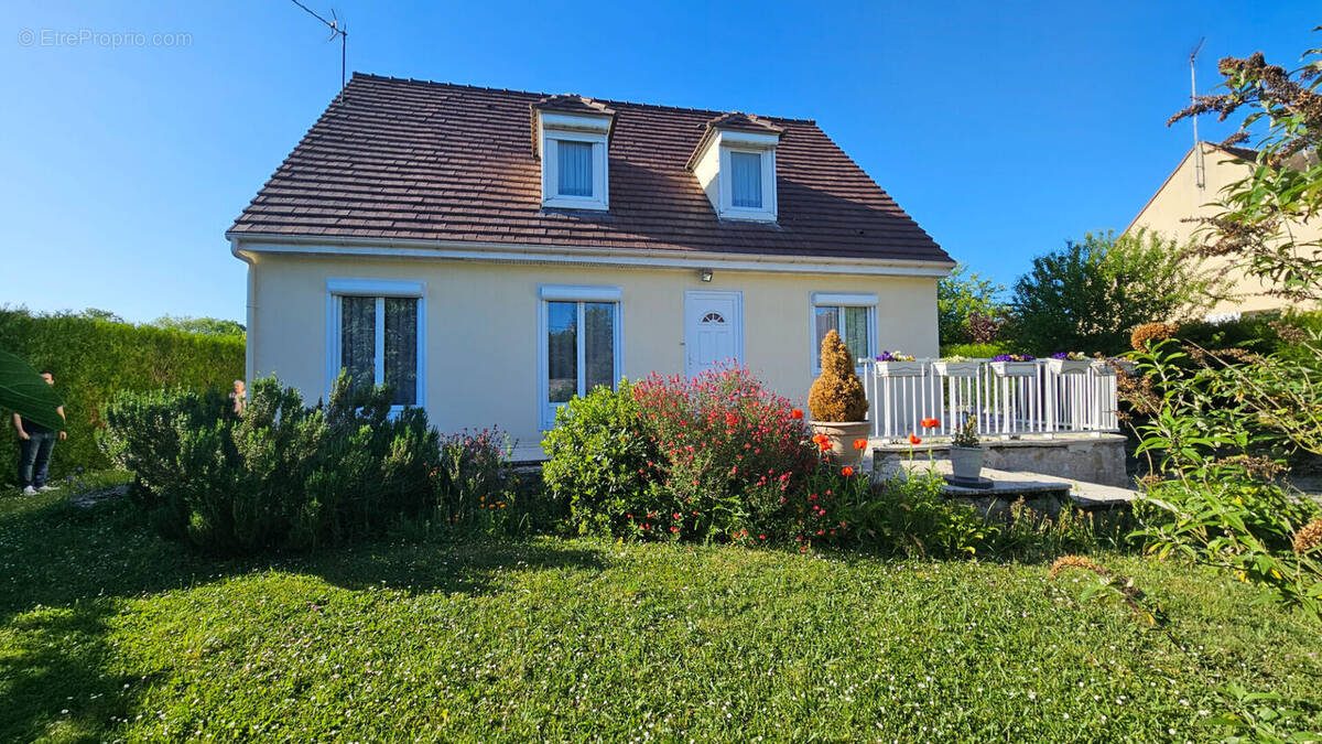 Maison à SENLIS