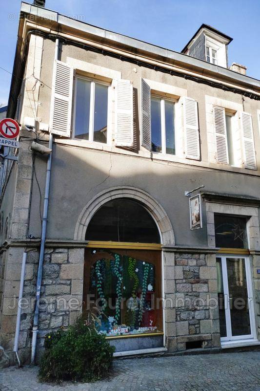 Maison à EGLETONS