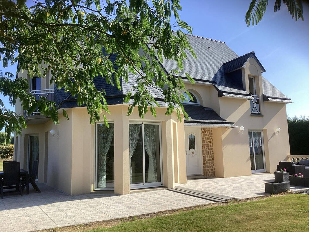 Maison à LA GACILLY
