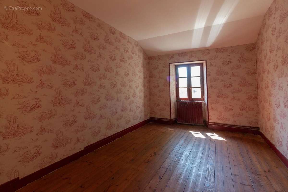 Maison à SEGONZAC