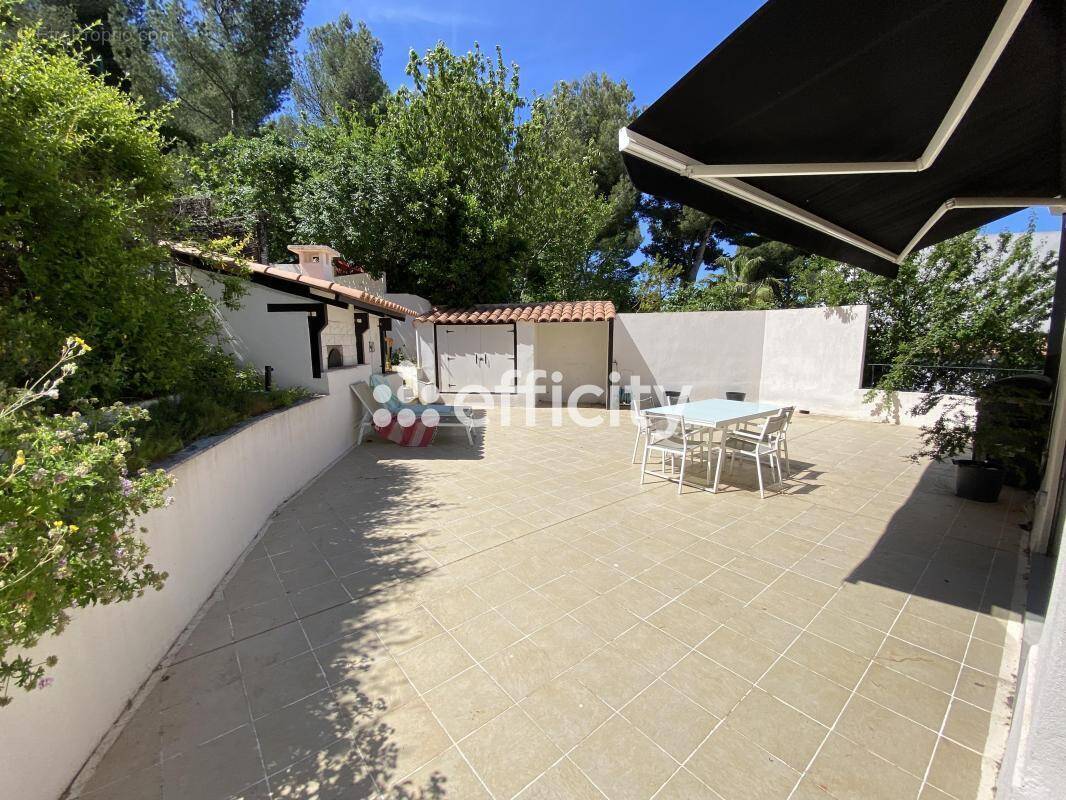 Maison à MARSEILLE-9E