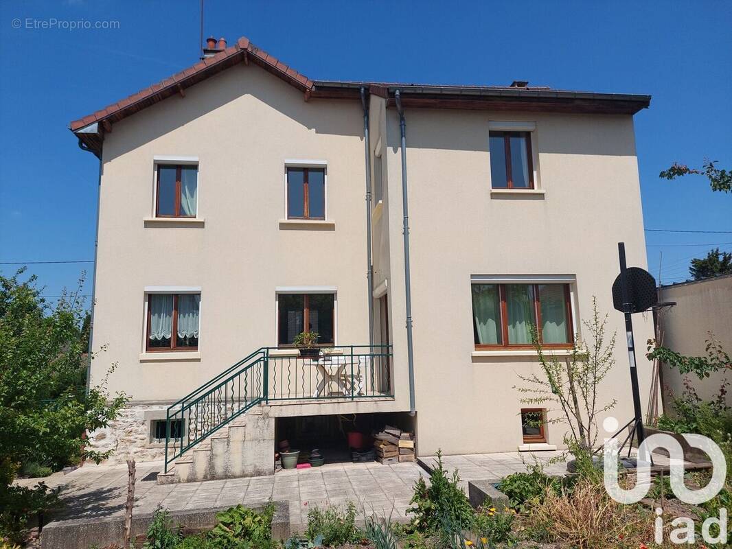 Photo 1 - Maison à SARCELLES