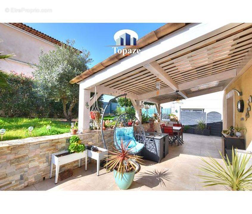 Appartement à PUGET-SUR-ARGENS