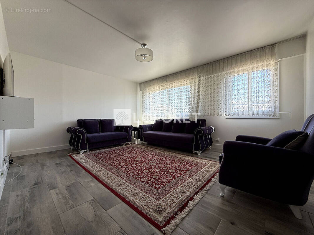 Appartement à SARCELLES