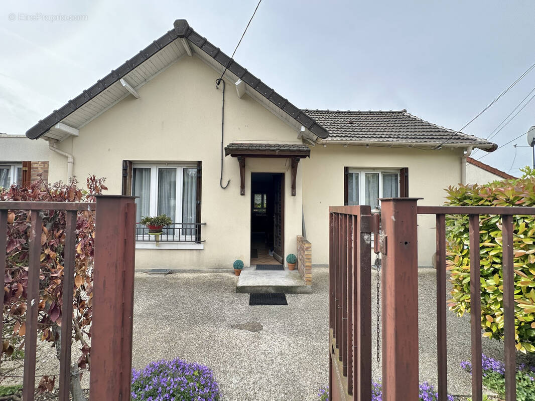 Maison à VAIRES-SUR-MARNE