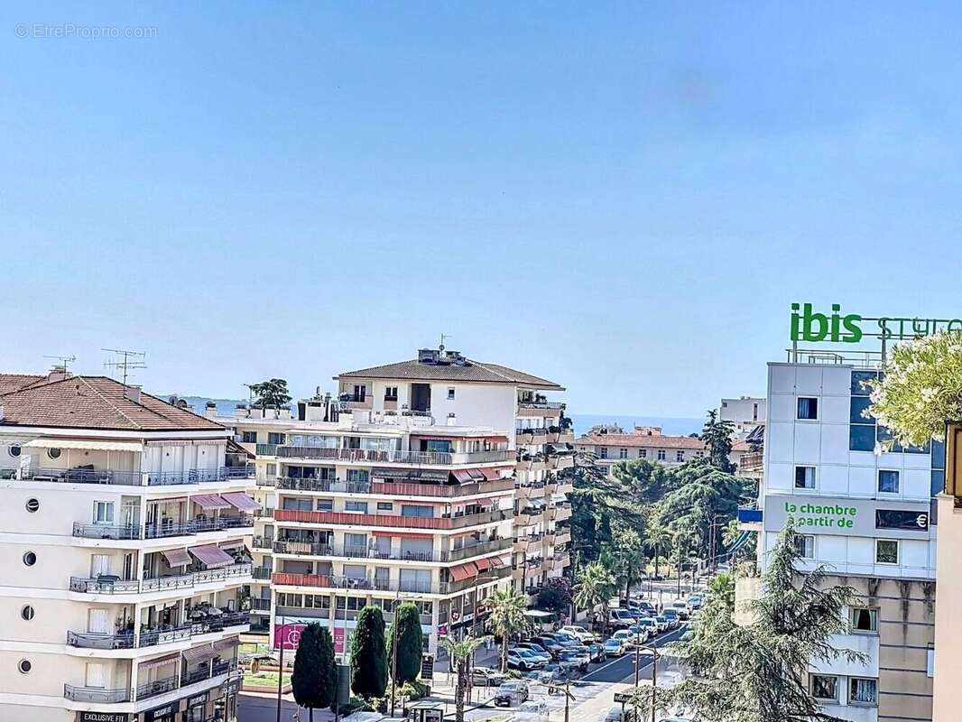Appartement à LE CANNET